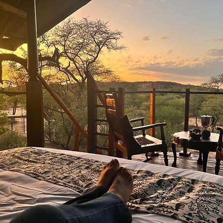 אומרורו Ondudu Safari Lodge מראה חיצוני תמונה