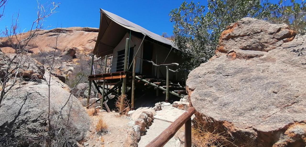 אומרורו Ondudu Safari Lodge מראה חיצוני תמונה