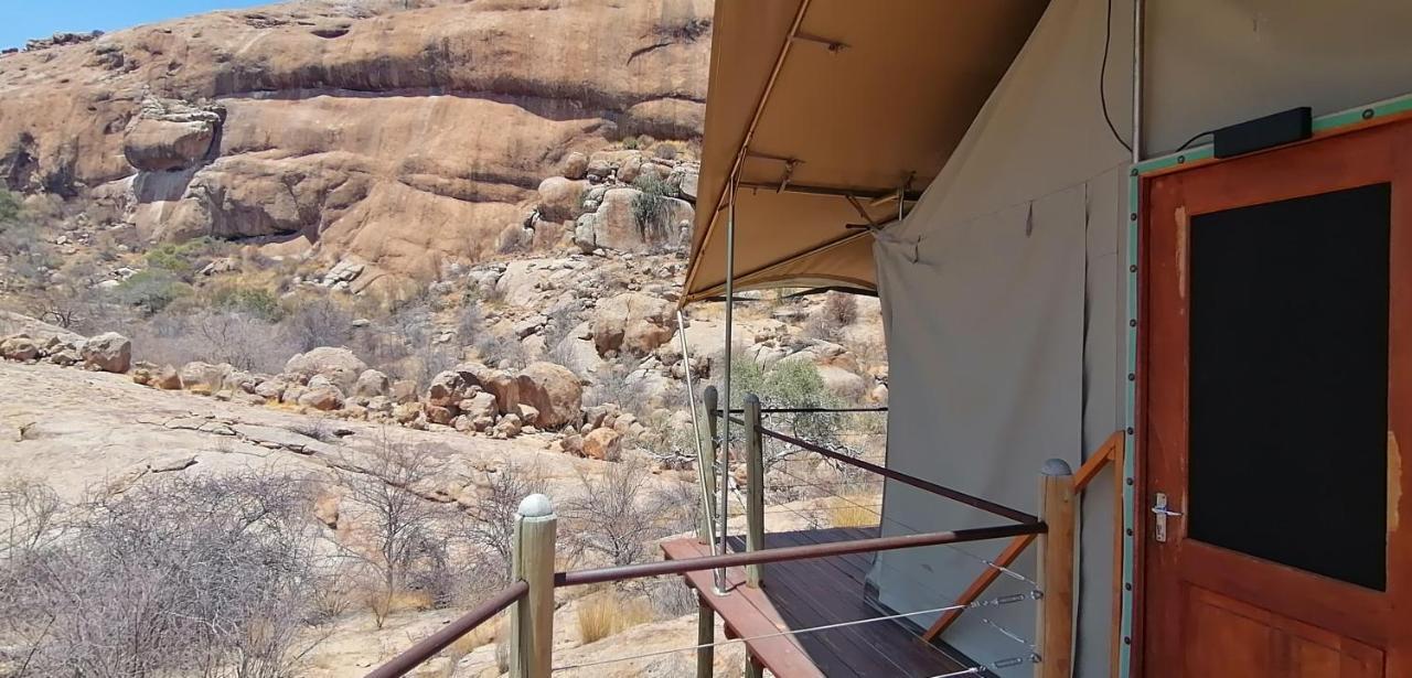 אומרורו Ondudu Safari Lodge מראה חיצוני תמונה