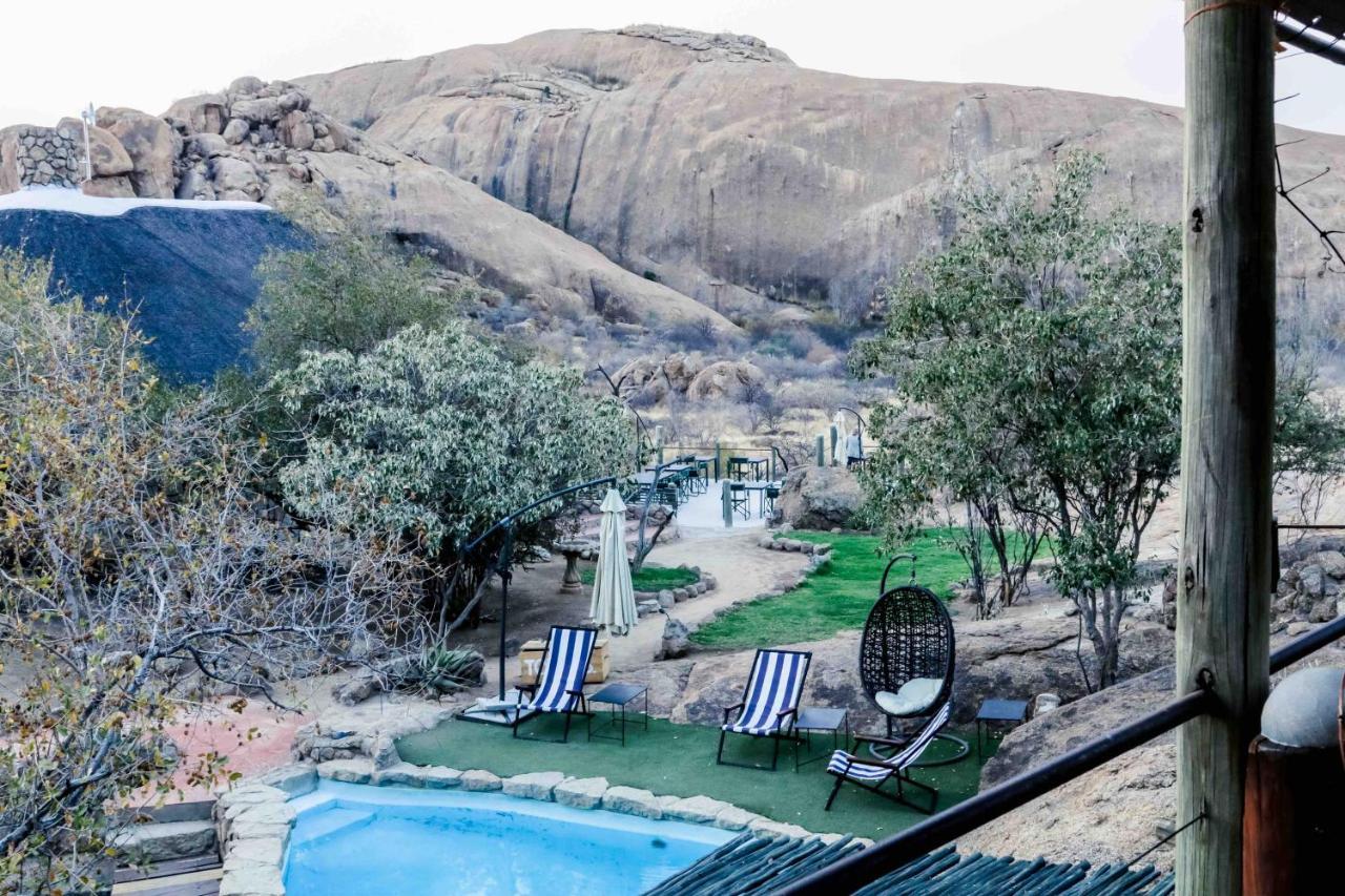 אומרורו Ondudu Safari Lodge מראה חיצוני תמונה