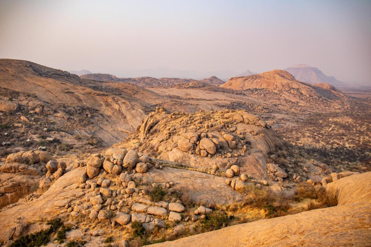 אומרורו Ondudu Safari Lodge מראה חיצוני תמונה