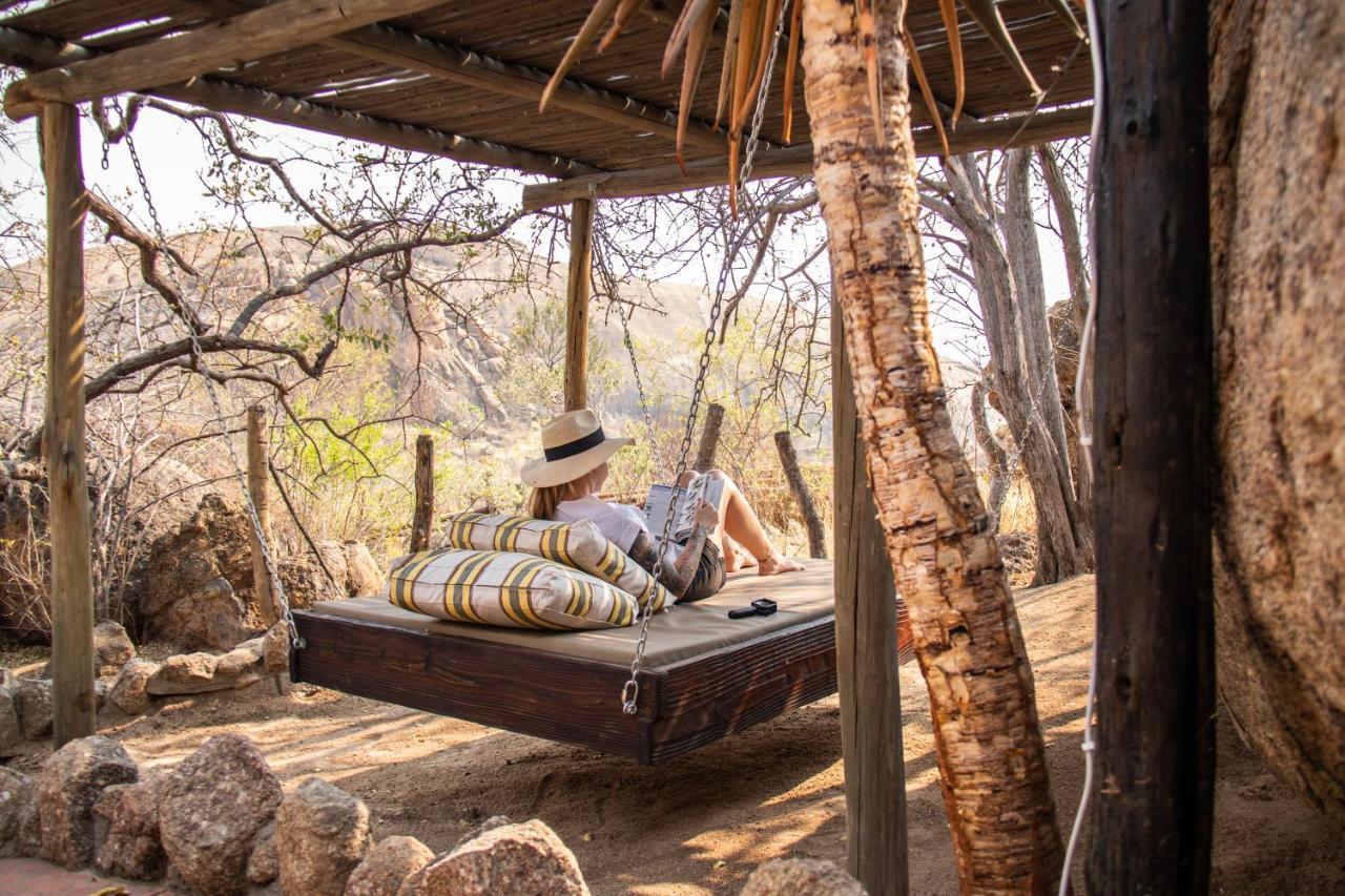 אומרורו Ondudu Safari Lodge מראה חיצוני תמונה