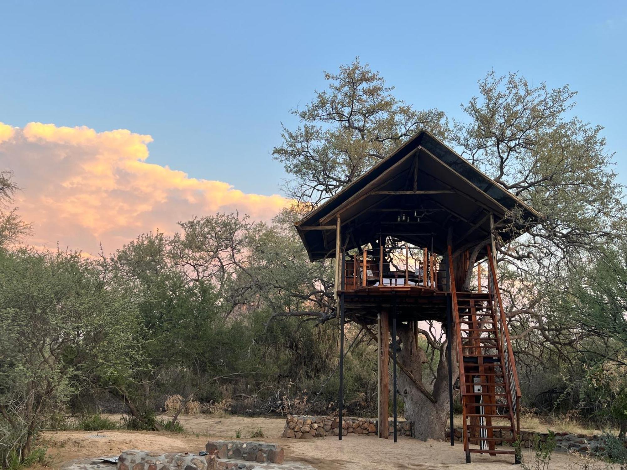 אומרורו Ondudu Safari Lodge מראה חיצוני תמונה