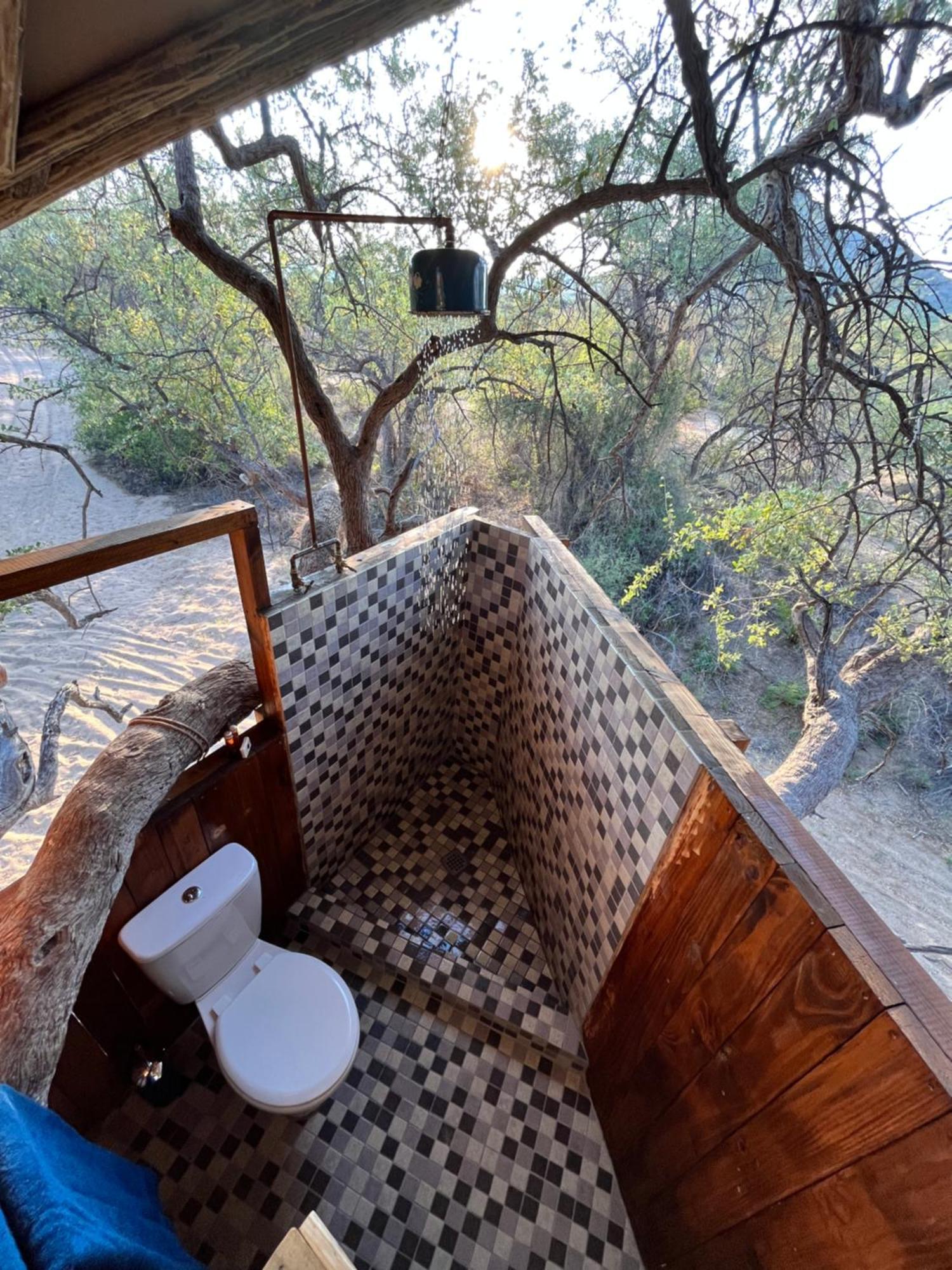 אומרורו Ondudu Safari Lodge מראה חיצוני תמונה